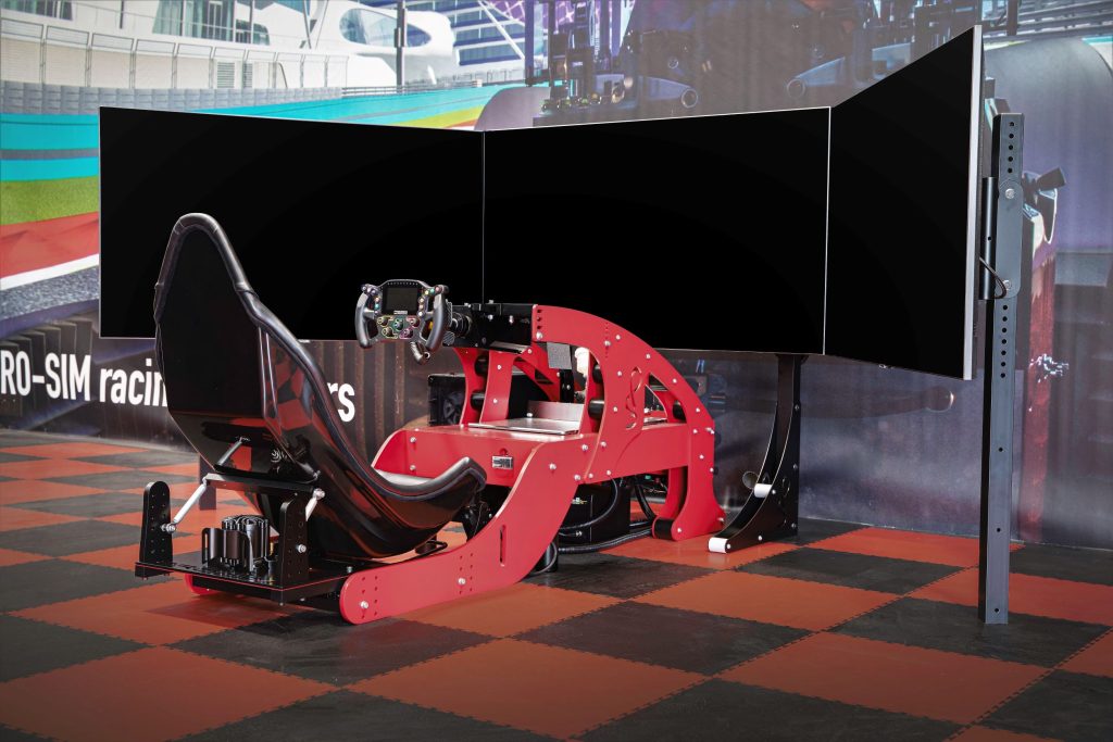 Formula Evolution F1 racing simulator - Pro Sim